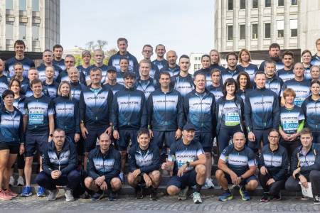 Več kot 230 tekačev, ena ekipa: Kolektor na Ljubljanskem maratonu